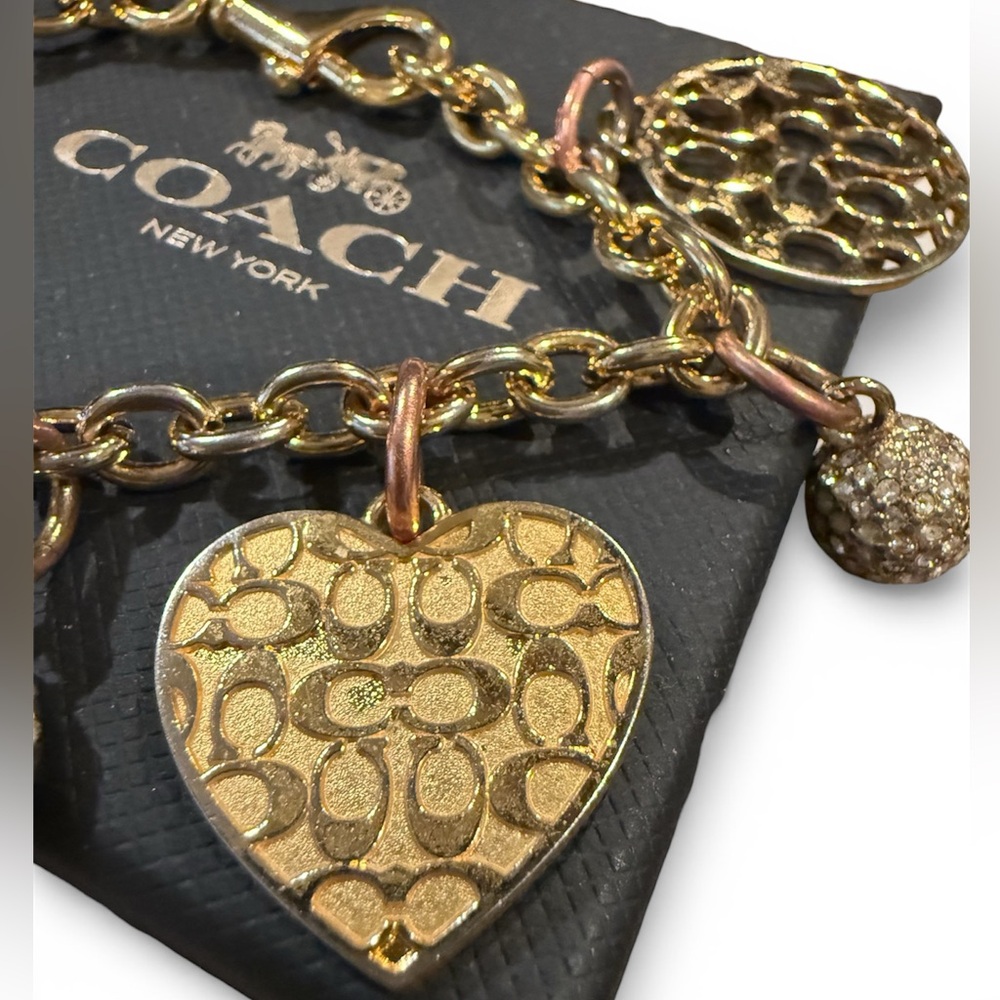 Coach “Piece & Love” Vintage Y2K Gold tone Charm Bracelet with original box - Picture 5 of 12